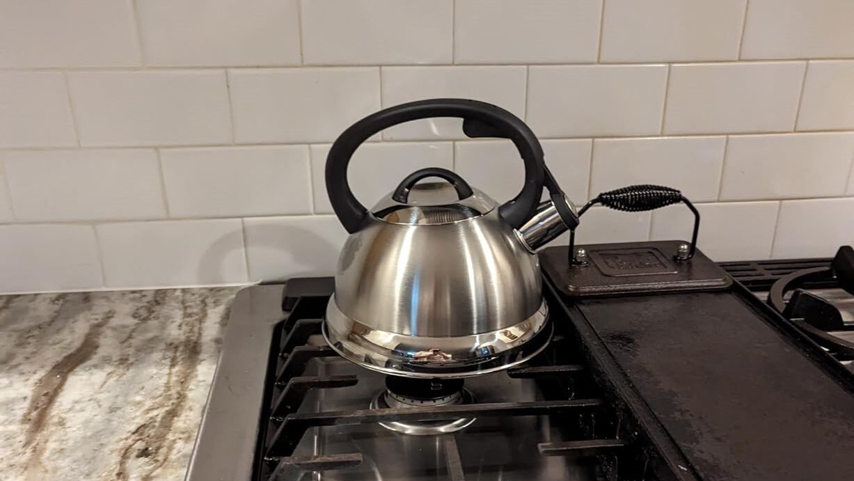 How to Use a Stovetop Kettle